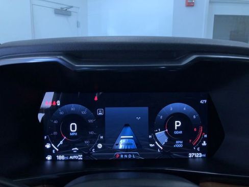 Used 2024 GMC Canyon AT4 w/ Technology Package image 25