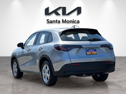 Used 2023 Honda HR-V LX image 4