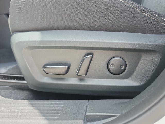 Used 2026 Nissan Rogue SV FWD image 16