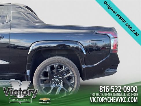 Used 2024 Chevrolet Silverado EV RST image 22