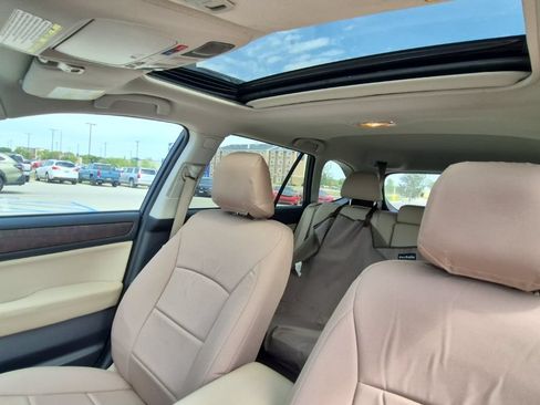 Used 2017 Subaru Outback 2.5i Limited AWD/4WD image 25
