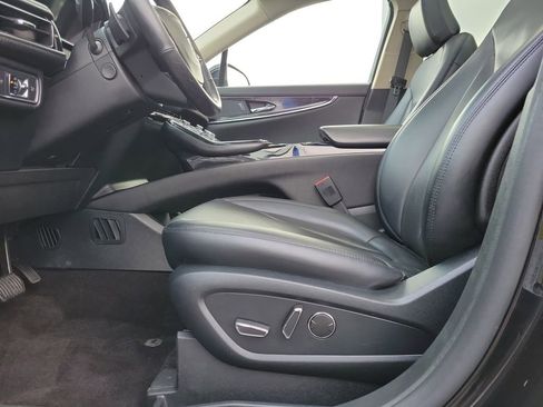 Certified 2021 Lincoln Nautilus Reserve w/ Equipment Group 201A image 17