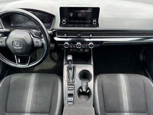 Used 2023 Honda Civic Sport image 3