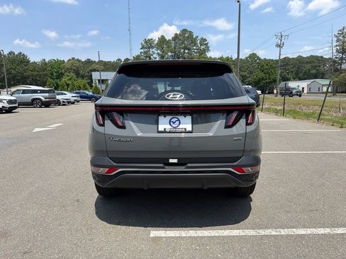 Used 2024 Hyundai Tucson SEL w/ Convenience Package AWD/4WD image 6