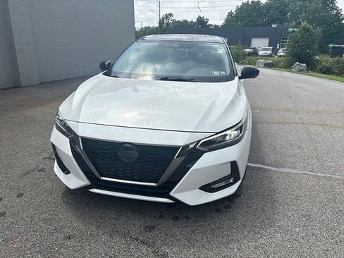 Used 2022 Nissan Sentra SR w/ SR Premium Package FWD image 28