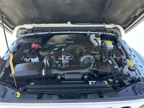 Used 2021 Jeep Wrangler Unlimited Rubicon image 19