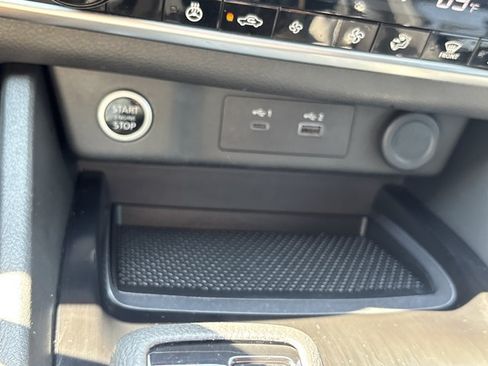 Certified 2023 Nissan Rogue SV w/ SV Premium B Package FWD image 33