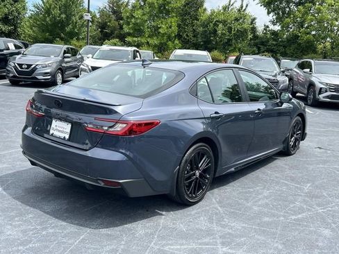 Used 2026 Toyota Camry SE w/ Convenience Package FWD image 4