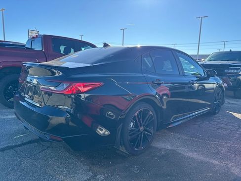 Used 2025 Toyota Camry XSE image 3