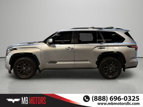 Used 2025 Toyota Sequoia Platinum AWD/4WD image 2