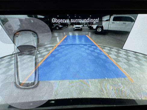 Used 2016 Porsche Cayenne w/ Premium Package image 22