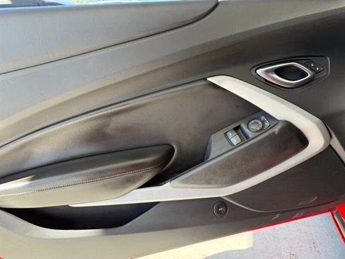 Used 2019 Chevrolet Camaro SS image 22