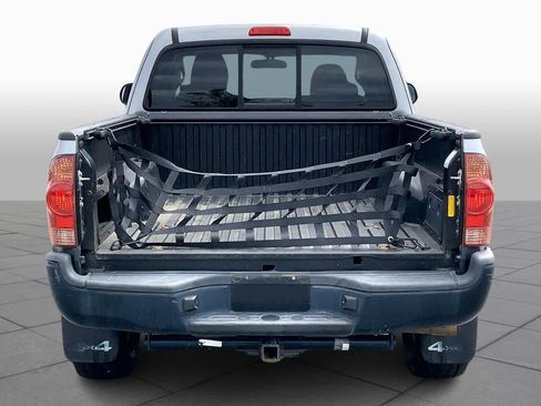 Used 2015 Toyota Tacoma 4x4 Access Cab w/ Convenience Package image 5