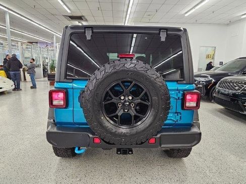 Used 2024 Jeep Wrangler Unlimited AWD/4WD image 5