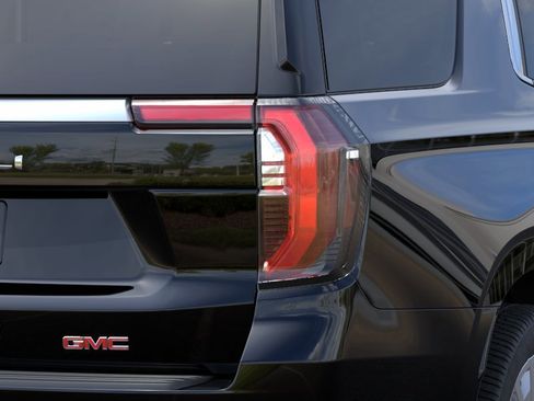 New 2026 GMC Yukon Denali w/ Sun & Power Step Package RWD image 11