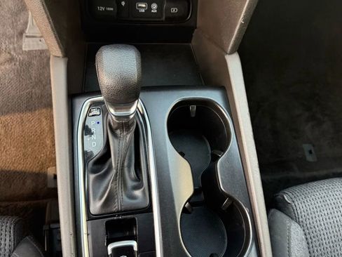 Used 2020 Hyundai Santa Fe SE image 22