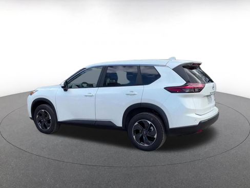 Used 2025 Nissan Rogue SV image 12