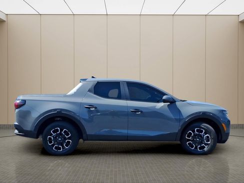 Used 2024 Hyundai Santa Cruz SE image 5