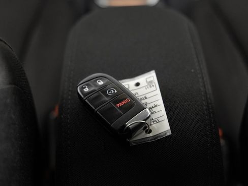 Used 2018 Jeep Renegade Sport w/ Power & Air Group image 36