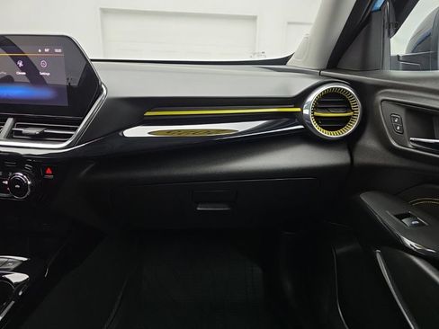 Used 2025 Chevrolet Trax ACTIV w/ Driver Confidence Package FWD image 37