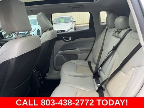 Used 2022 Jeep Compass Latitude w/ Sun and Sound Group FWD image 14