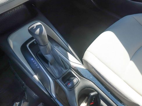 Used 2020 Toyota Corolla LE w/ LE Premium Package image 37