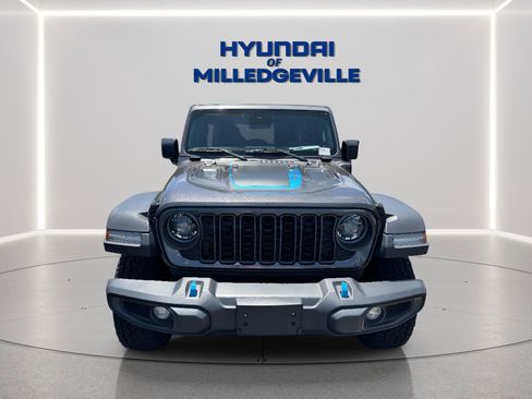 Used 2024 Jeep Wrangler Unlimited Rubicon 4xe AWD/4WD image 9