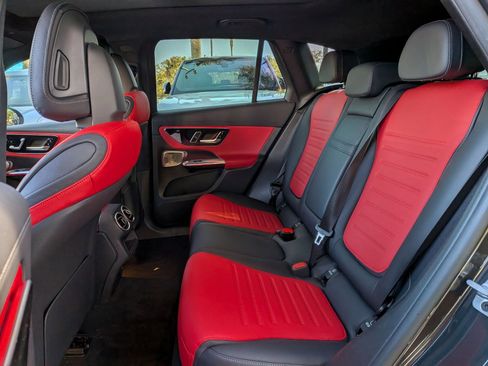 Used 2024 Mercedes-Benz GLC 43 AMG 4MATIC image 17