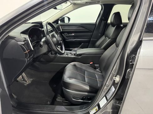 Used 2025 MAZDA CX-50 AWD 2.5 S w/ Premium Plus Pkg image 16