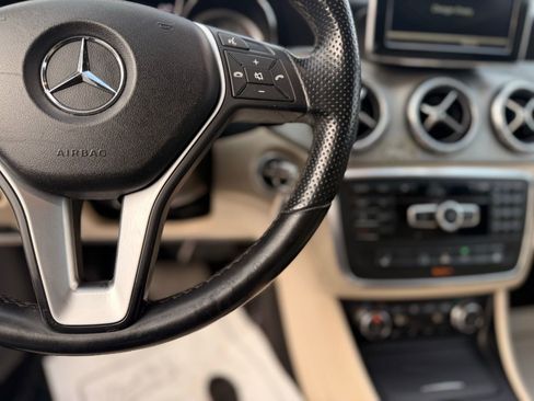Used 2014 Mercedes-Benz CLA 250 4MATIC image 17