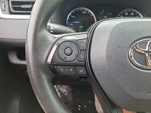 Used 2021 Toyota RAV4 LE AWD/4WD image 20