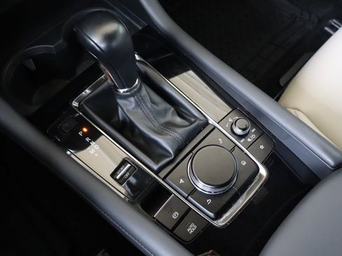 Used 2021 MAZDA MAZDA3 s image 29