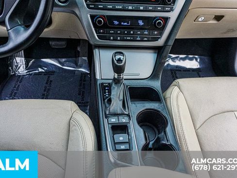 Used 2017 Hyundai Sonata Limited w/ Ultimate Package 04 image 40