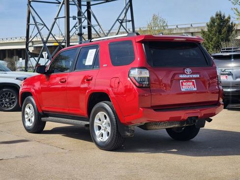 Used 2021 Toyota 4Runner SR5 AWD/4WD image 4
