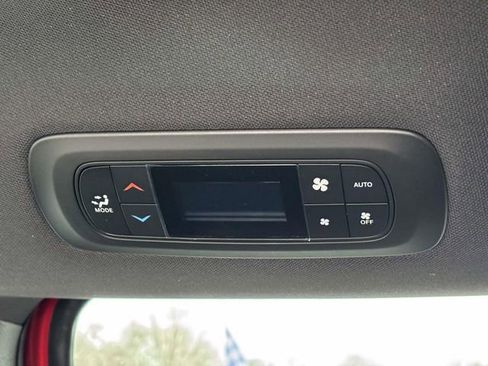 New 2026 Chrysler Pacifica Select w/ S Appearance Package image 8