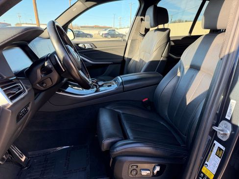 Used 2022 BMW X5 M50i w/ Premium Package image 20