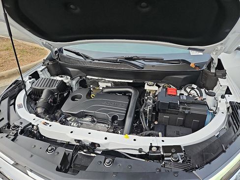 New 2026 Chevrolet Equinox LT w/ Convenience Package II image 21