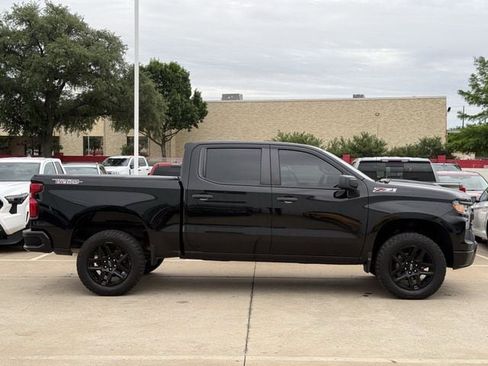 Used 2022 Chevrolet Silverado 1500 Custom Trail Boss AWD/4WD image 3