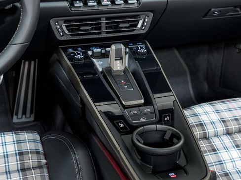 Used 2025 Porsche 911 Turbo S image 30