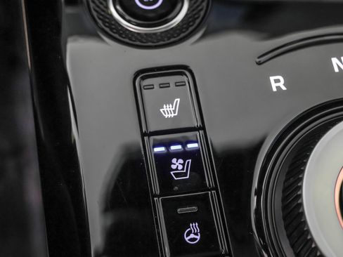 Used 2023 Kia Niro Wave w/ Wave Preserve Package image 11