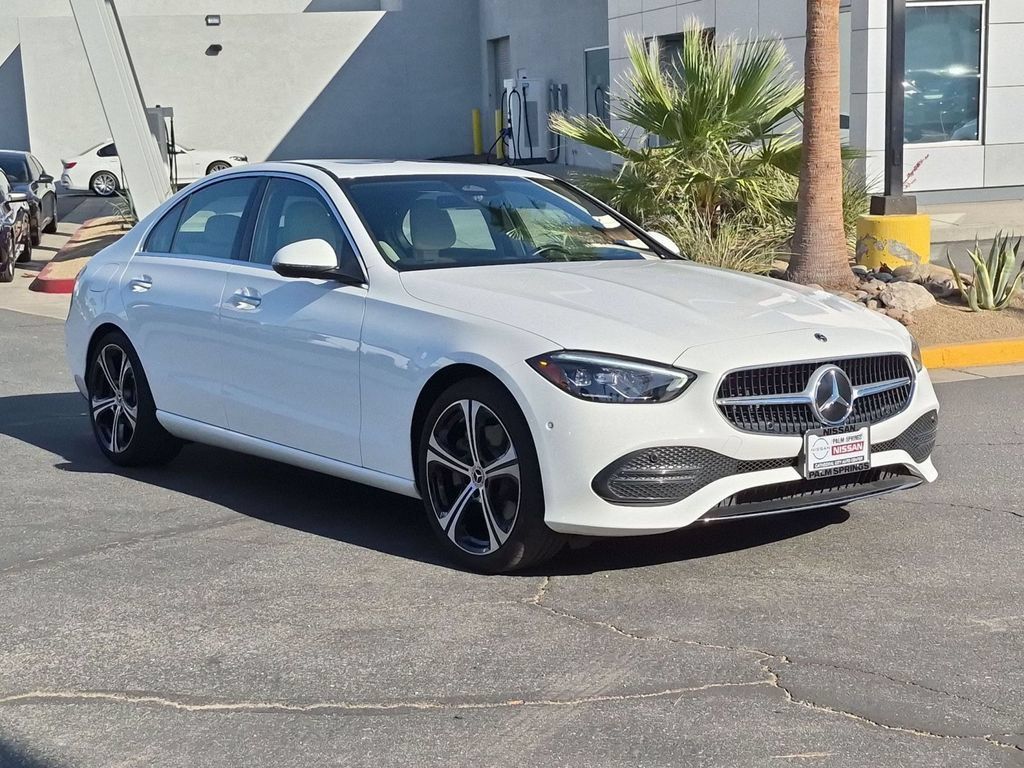 Used 2025 Mercedes-Benz C 300 Sedan image 6