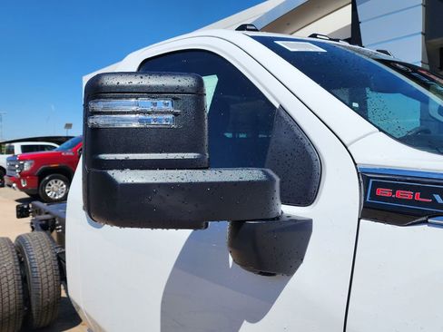 New 2026 GMC Sierra 3500 Pro AWD/4WD image 15