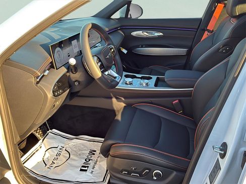 New 2026 Genesis GV70 2.5T Sport Prestige AWD/4WD image 11