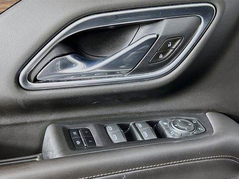 Used 2021 Chevrolet Tahoe High Country w/ Premium Package image 9