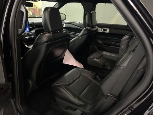 Used 2020 Ford Explorer ST w/ Premium Technology Package image 24