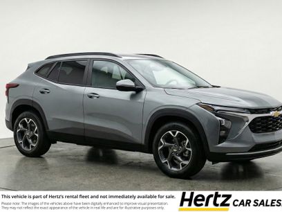 Used 2025 Chevrolet Trax LT w/ LT Convenience Package