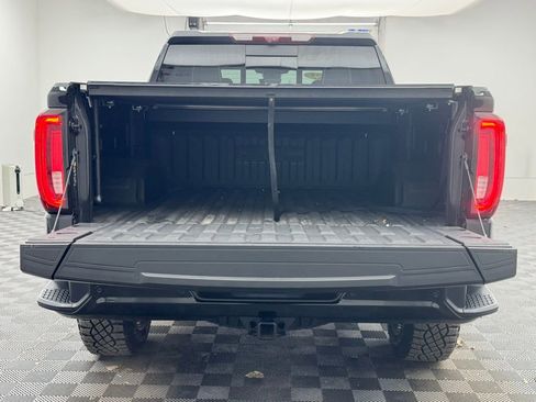 Used 2025 GMC Sierra 1500 AT4X image 12
