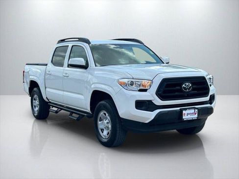 Certified 2023 Toyota Tacoma SR AWD/4WD image 3