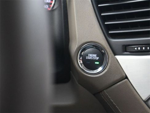 Used 2016 GMC Yukon SLT w/ Open Road Package image 21