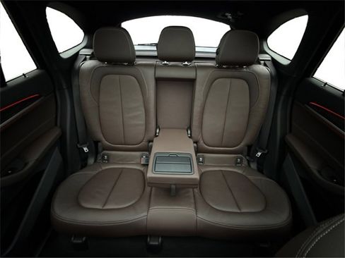 Used 2018 BMW X1 xDrive28i w/ Convenience Package image 16